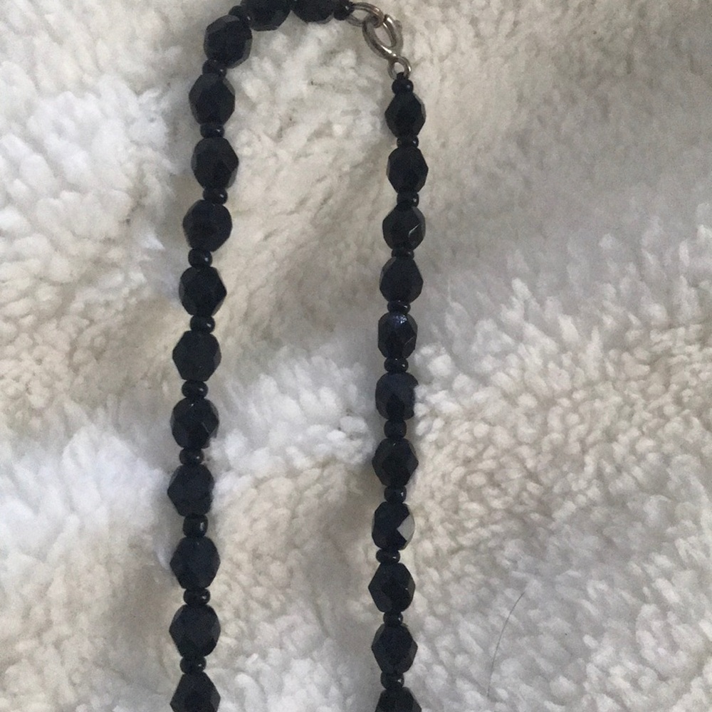 Jet necklace - Picture 2 of 3